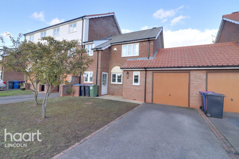 3 bedroom Terraced House Park Lane, Burton Waters £325,000 haart